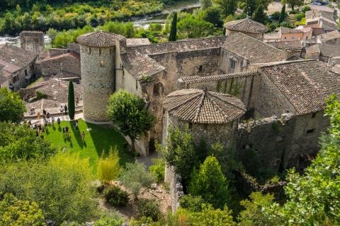 Le Château de Vogüé et son jardin suspendu © Matthieu Dupont